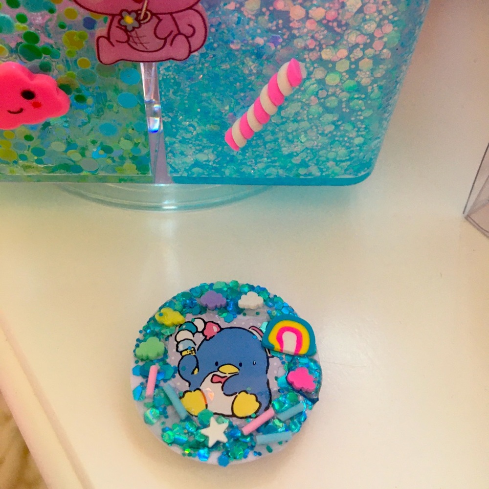 🦄Tuxedo Sam pop socket